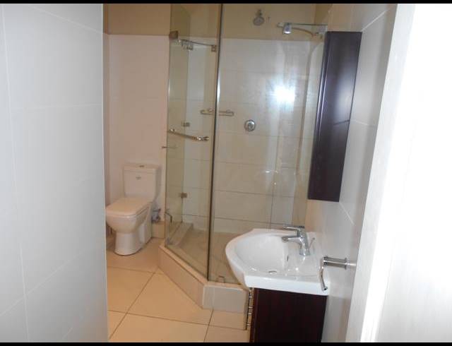 2 BEDROOM APARTMENT TO LET IN POINT WATERFRONT